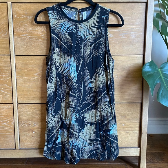 RVCA Women's Black Palm Leaf Print Sleeve-Less Dress Size Small - Picture 1 of 6